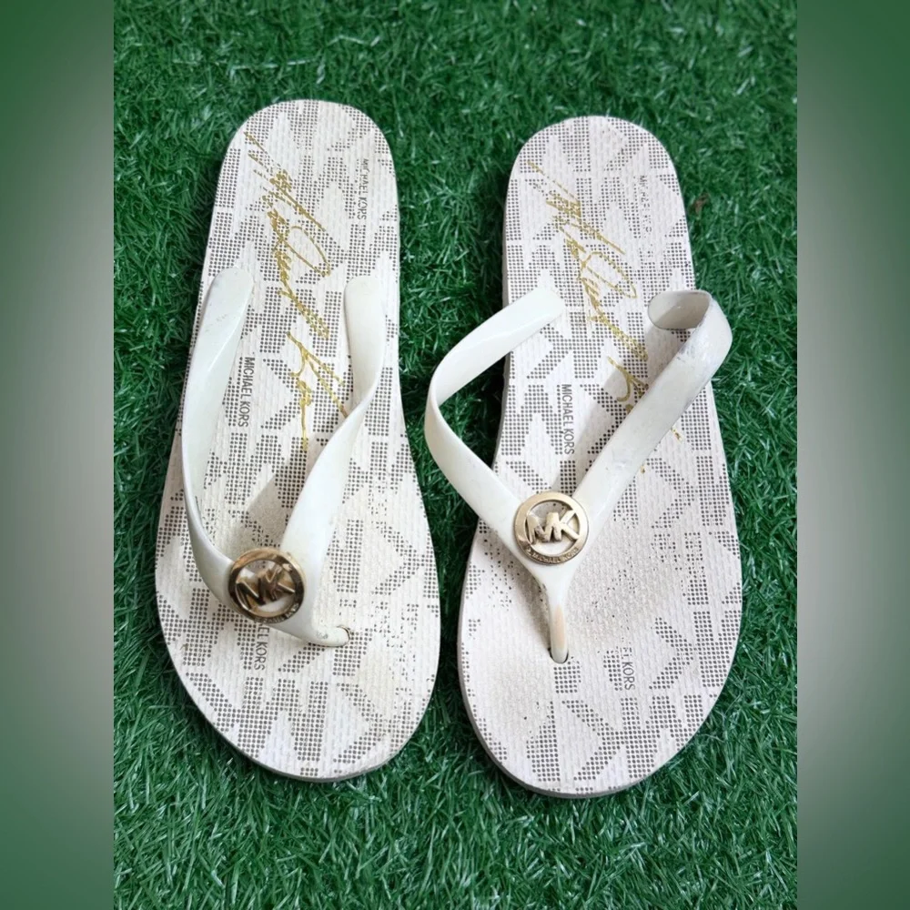 Michael Kors White‎ Sandals with Gold Accent Size 8